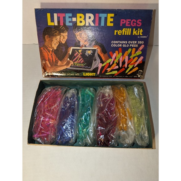 Vintage 1967 Lite Brite Lot Hasbro Hassenfield Bros. Pegs Sheets Extra's - Picture 4 of 15